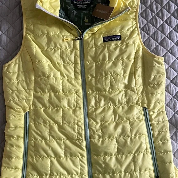 Patagonia Nano Puff Yellow Quilted Vest - Picture 2 of 5